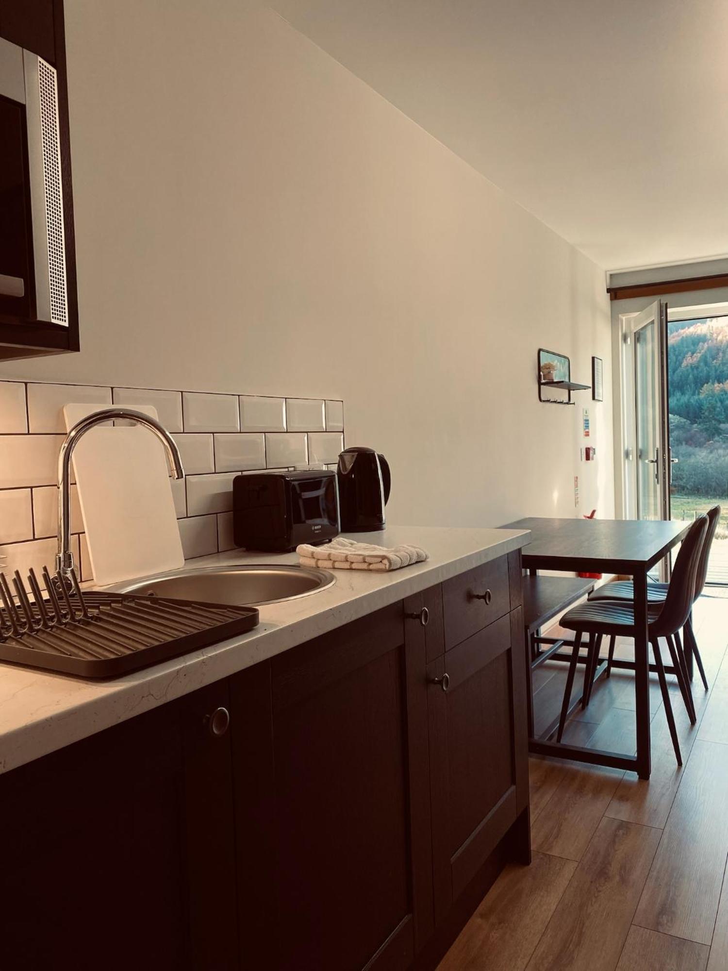 Ben Nevis Inn Rooms Fort William Ngoại thất bức ảnh