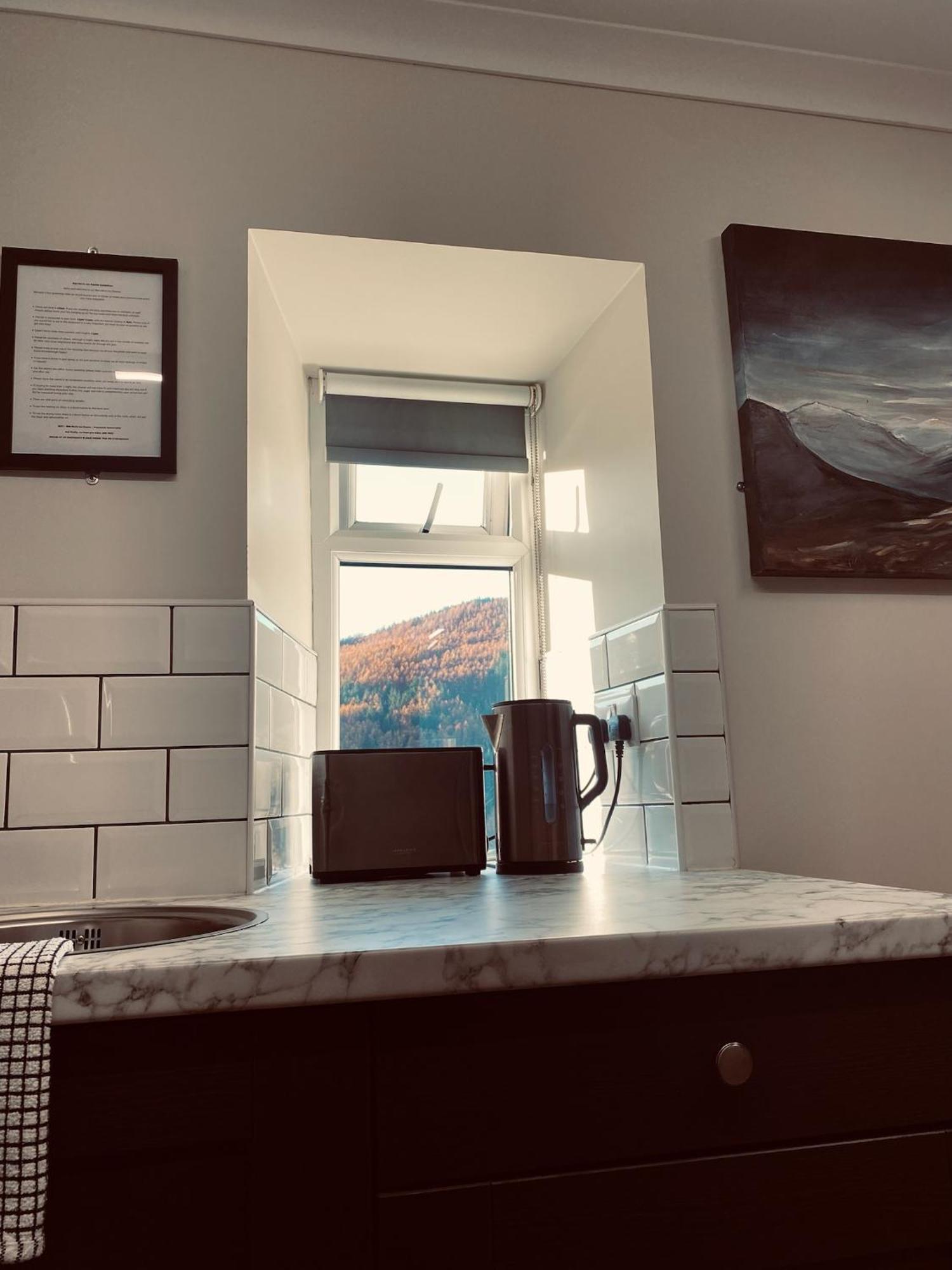 Ben Nevis Inn Rooms Fort William Ngoại thất bức ảnh