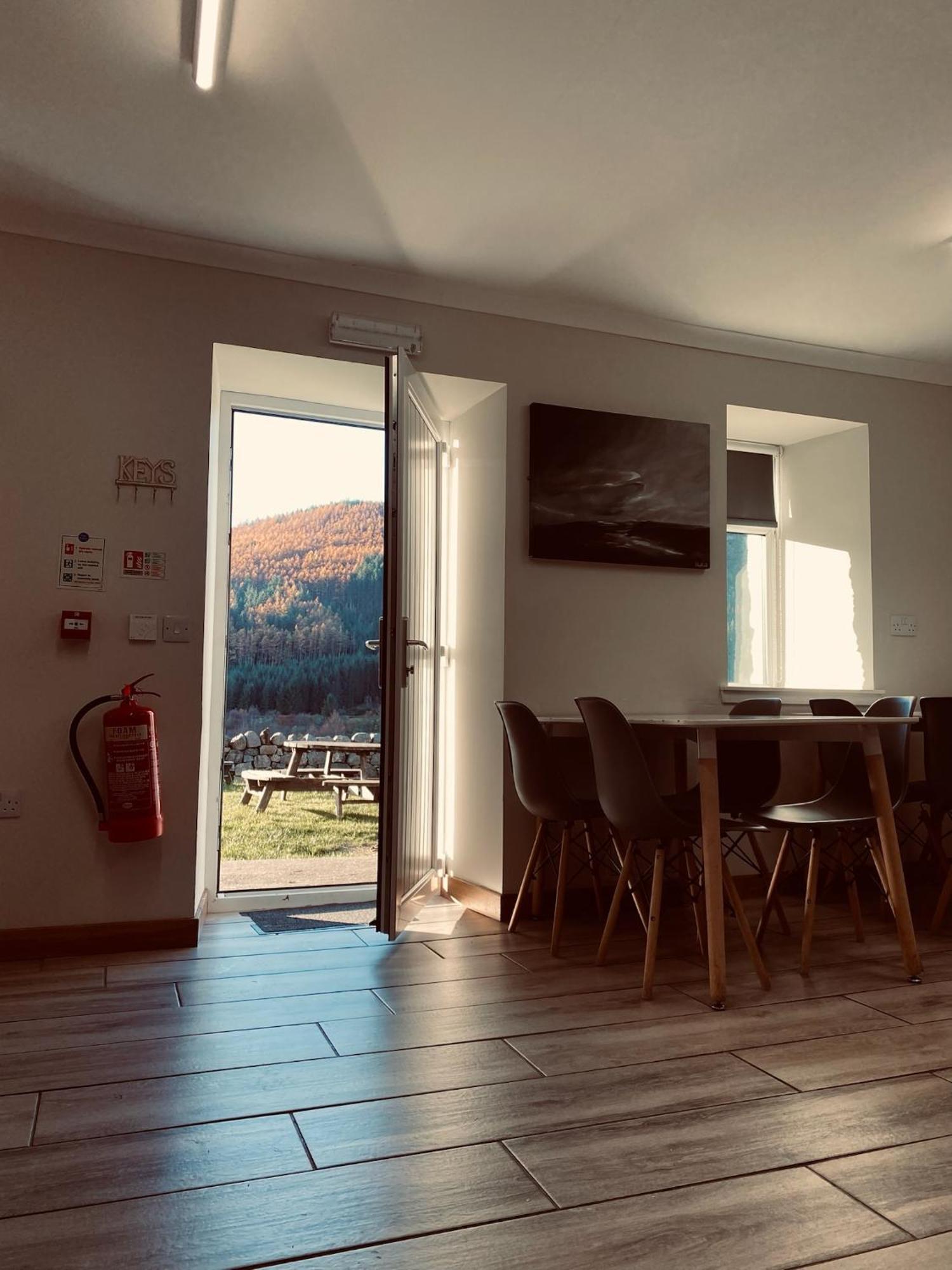 Ben Nevis Inn Rooms Fort William Ngoại thất bức ảnh